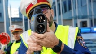 121 km/h hatte ein erst 18-Jähriger auf dem Tacho (Symbolbild) (Bild: Uta Rojsek-Wiedergut (Symbolfoto))