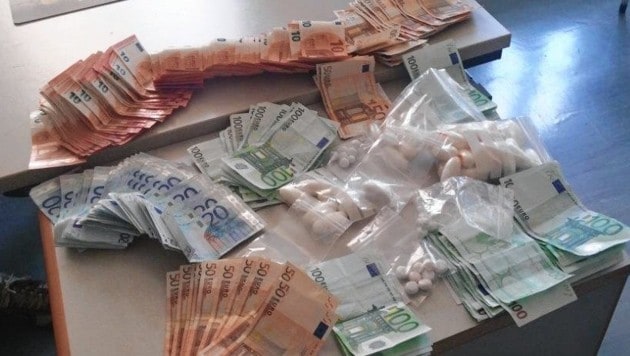 1,3 Millionen Euro sollen die Dealer an den etwa 22 Kilo Kokain verdient haben. (Bild: LPD Wien)