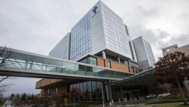 Im Providence Regional Medical Center in Everett, Washington wurde der erste US-Fall eines Patienten mit Coronavirus behandelt. (Bild: AP)