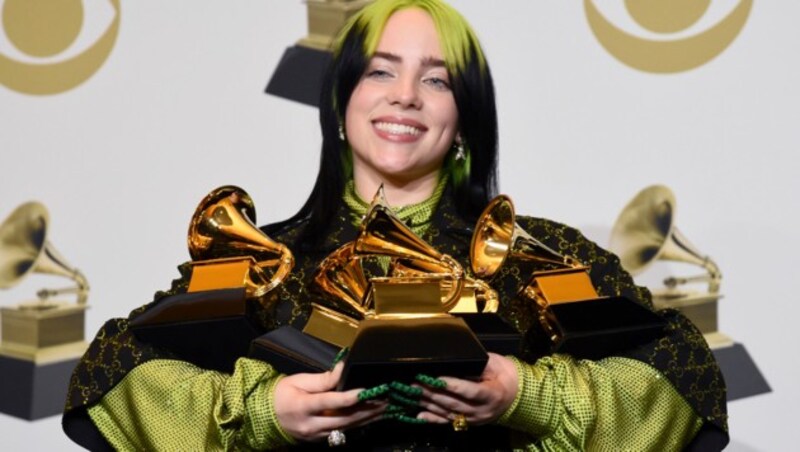 Billie Eilish triumphiert bei den Grammys 2020. (Bild: Chris Pizzello/Invision/AP)