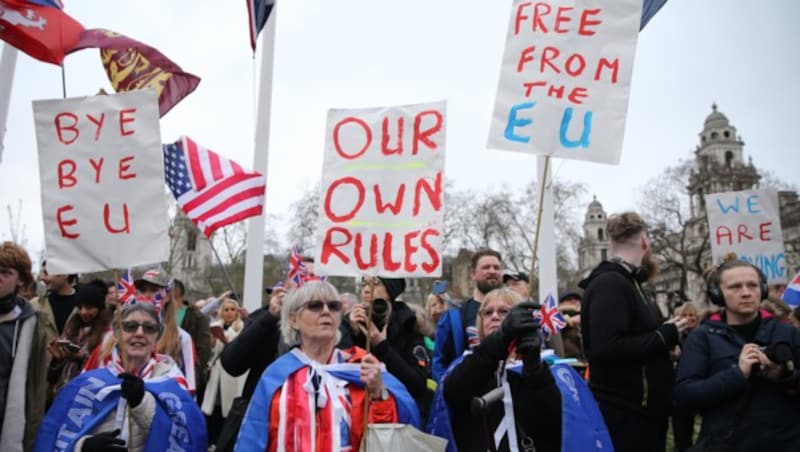Am 31.1.2020 haben die Briten offiziell die EU verlassen - ein Jahr später gibt es erstmals Einigkeit über die Modalitäten. (Bild: AFP)