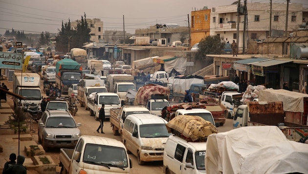 Massenflucht aus Idlib (Bild: AFP)