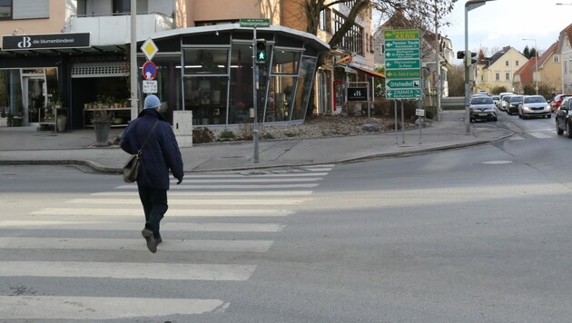 Der Tatort in der St.-Peter-Hauptstraße in Graz (Bild: Christian Jauschowetz)