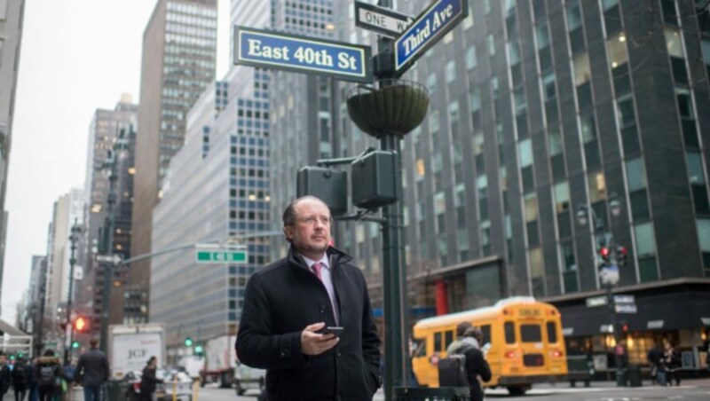 Außenminister Alexander Schallenberg in den Straßen New Yorks (Bild: APA/BMEIA/MICHAEL GRUBER)