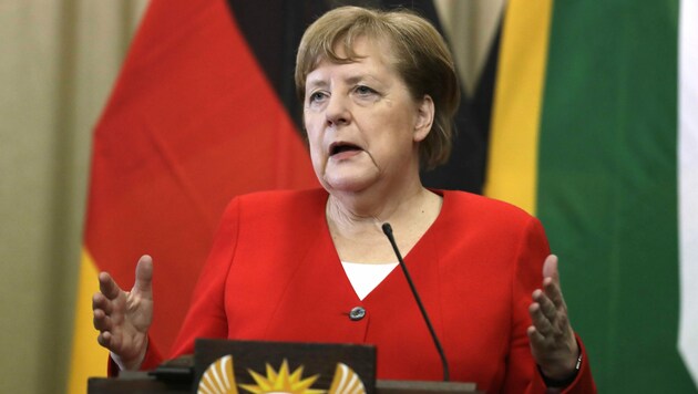 Die deutsche Bundeskanzlerin fand am Rande ihres Südafrika-Besuchs harte Worte für die Vorgänge in Thüringen und forderte indirekt Neuwahlen. (Bild: AP)