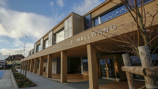 Die Volksschule Hallwang gilt als Vorzeige-Holzbau (Bild: Tschepp Markus)