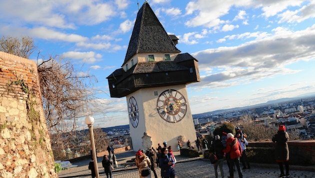 Unter dem Uhrturm in Graz ist das Wohnen in der Steiermark am teuersten. (Bild: Christian Jauschowetz)