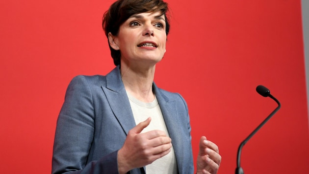 SPÖ-Chefin und Ex-Gesundheitsministerin Pamela Rendi-Wagner (Bild: APA/ROLAND SCHLAGER)