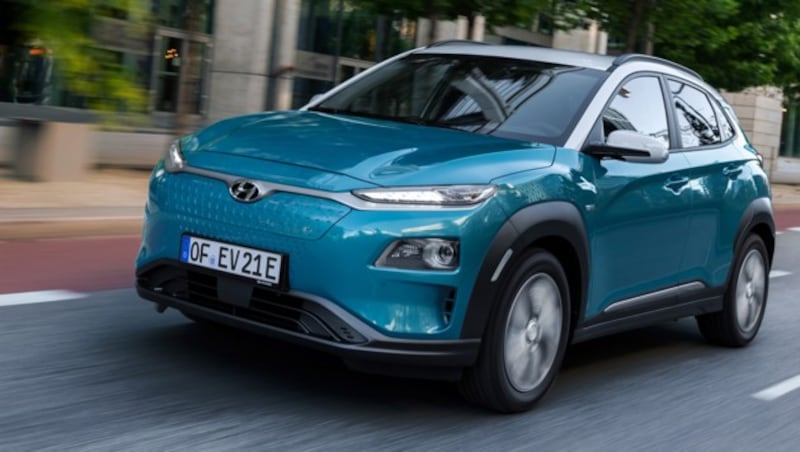 Weil zu wenige Chips zur Verfügung stehen, musste Hyundai die Produktion des SUV Kona zeitweise stoppen. (Bild: Hyundai)