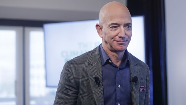Amazon-Gründer übergibt am 5. Juli seinen Posten als CEO an den hochrangigen Manager Andy Jassy. Bezos selbst wechselt in den Verwaltungsrat. (Bild: AP)