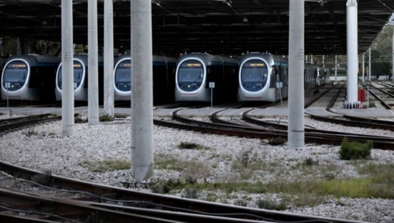 Der öffentliche Nahverkehr stand still. (Bild: AP)