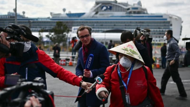 Hunderte Passagiere dürfen nach zweiwöchiger Quarantäne Diamond Princess verlassen
 (Bild: AFP)