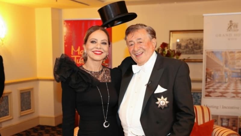 Richard Lugner mit seine „Bella Ornella“ im Grand Hotel in Wien (Bild: Tomschi Peter)