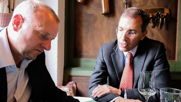 Christoph Swarovski, Präsident der Tiroler Industrie, im Gespräch mit Markus Gassler (li.). (Bild: IV)
