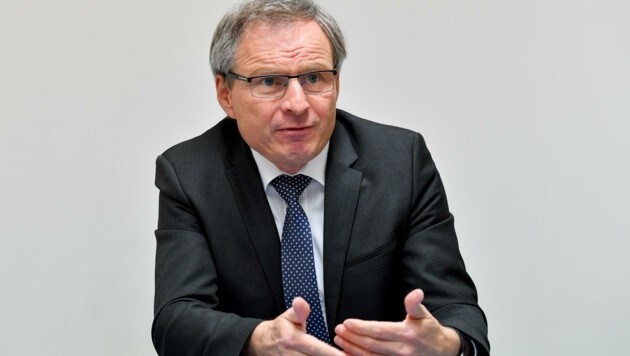 FP-Bürgermeister Wolfgang Klinger freut sich über den Radweg-Ausbau. (Bild: Dostal Harald)