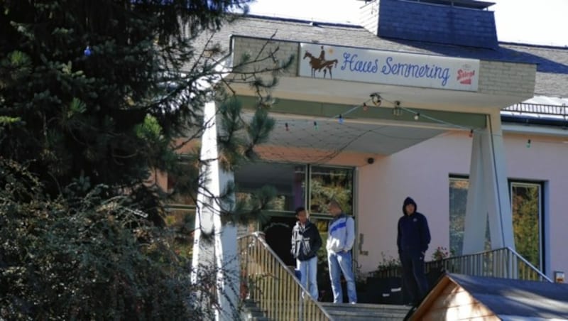 Zu Spitzenzeiten waren im „Haus Semmering“ 250 Flüchtlinge untergebracht. (Bild: Krone)