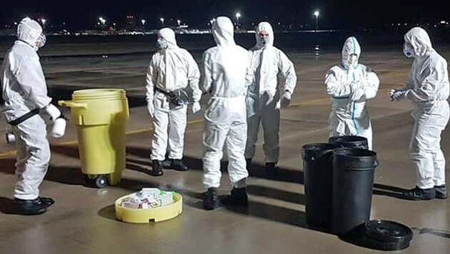 Soldaten der ABC-Abwehrkompanie am Flughafen Wien (Bild: APA/BUNDESHEER)