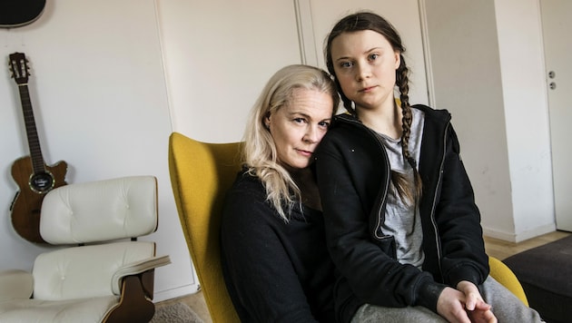 Greta Thunberg mit ihrer Mutter Malena Ernman (Bild: AFP)