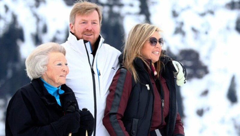 König Willem-Alexander, Prinzessin Beatrix, Königin Maxima (Bild: APA/AP)