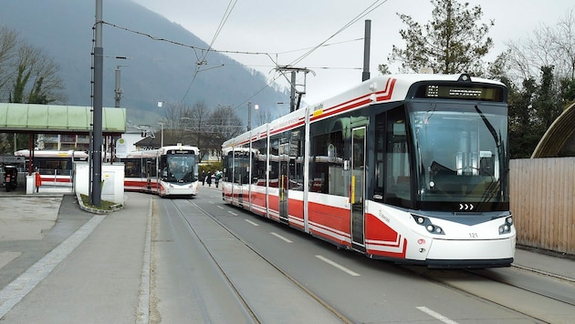 Die schöne Gmundener Straßenbahn bzw. Regionalbahn (Bild: Stern & Hafferl)
