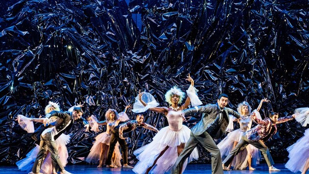Das Ballett „Cinderella“ war eines der Corona-Opfer am Theater, konnte nur kurz gespielt werden und kommt im Herbst daher wieder. (Bild: Sakher Almonem)