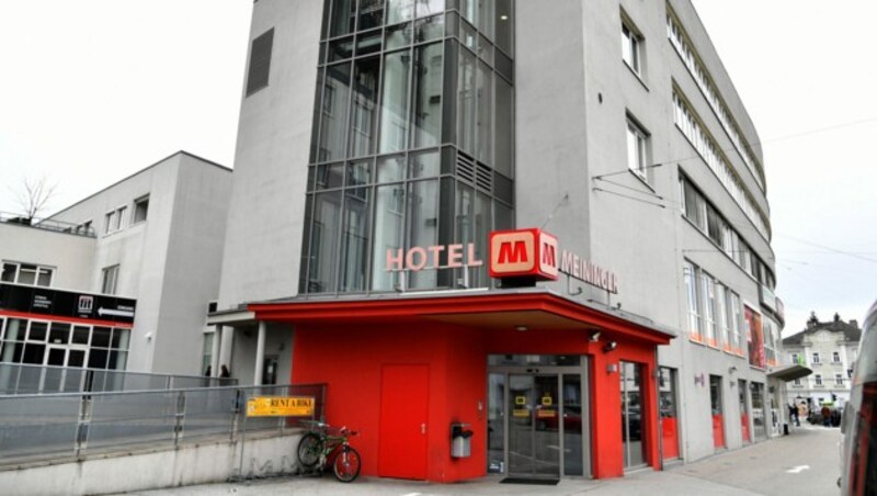 Der Fußballfan nächtigte in zwei Hotels in Salzburg - zunächst im Hotel Meininger. (Bild: APA/BARBARA GINDL)