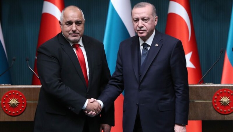 Erdogan bei einem Treffen mit dem bulgarischen Ministerpräsidenten Bojko Borissow (Bild: AFP)