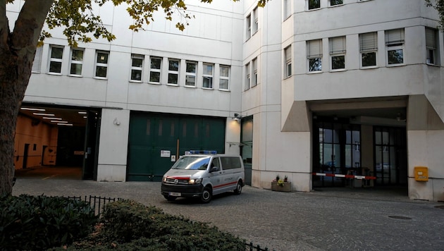 Am Landesgericht für Strafsachen in Wien fand der Prozess gegen den 43-Jährigen statt. (Bild: Martin A. Jöchl)
