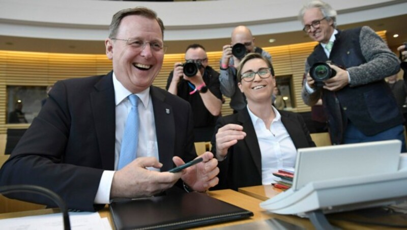 Bodo Ramelow und die Linke-Landeschefin Susanne Hennig-Wellsow (Bild: AFP)