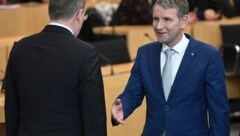 Bodo Ramelow verweigerte nach seiner Wiederwahl den Handschlag von Björn Höcke. (Bild: AFP)