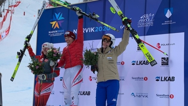 Nach zwei Goldenen bei den Europäischen Olympia-Jugendspielen 2019 sicherte sich die Lecherin Magdalena Egger (M.) bei der Junioren-WM in Narvik auch Gold in der Abfahrt. (Bild: Kjell G. Karlsen)