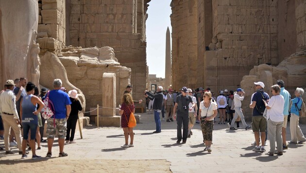 Urlaub in Zeiten des Coronavirus: Touristen am Sonntag, 8. März, im ägyptischen Luxor (Bild: AFP)