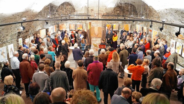 Das 40-Jahr-Jubiläum, das die Galerie im Schloss Porcia heuer feiert, hat mit einer Ausstellung der Spittaler Künstler Gerda Obermoser-Kotric und Erhard Osinger begonnen. (Bild: Stadtpresse Spittal / Egger)