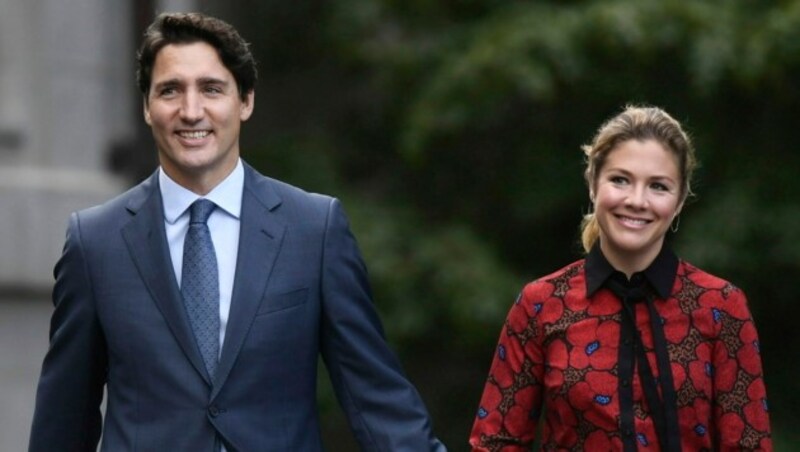 Justin Trudeau mit Ehefrau Sophie Gregoire Trudeau (Bild: AP)