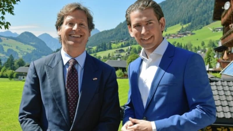 Gute Freunde: Botschafter Traina und Bundeskanzler Kurz beim Forum Alpbach (Bild: HERBERT NEUBAUER/APA/picturedesk.com)