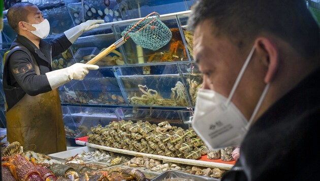 Ein Fischmarkt in Peking (Bild: ASSOCIATED PRESS)