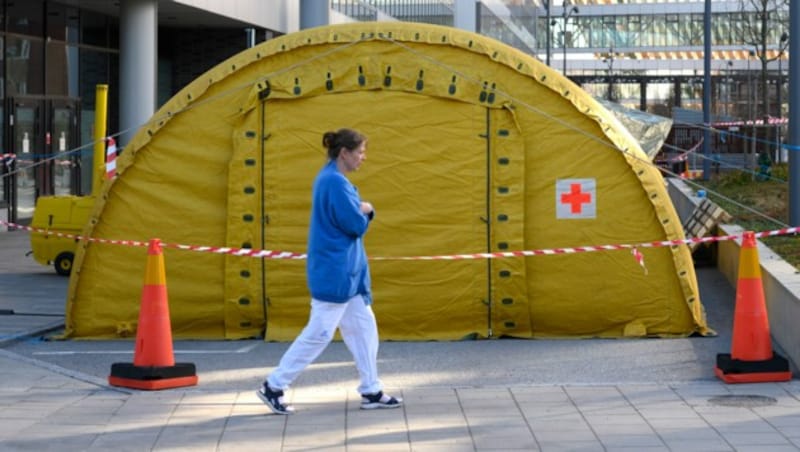 Kritik wird an der schwedischen Regierung wegen ihres vergleichsweisen laxen Kurses im Kampf gegen das Coronavirus laut. (Bild: AFP)