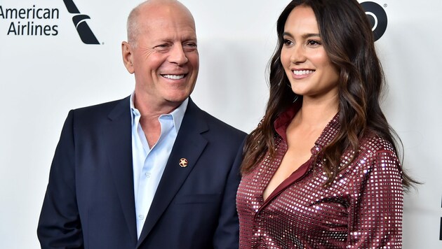 Bruce Willis mit seiner Ehefrau Emma Heming Willis (Bild: 2019 Getty Images)