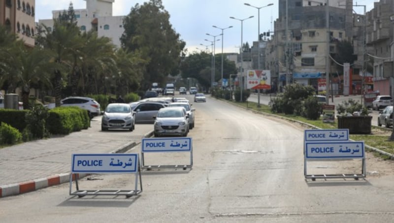 Polizeisperren in Gaza City (Bild: AFP)