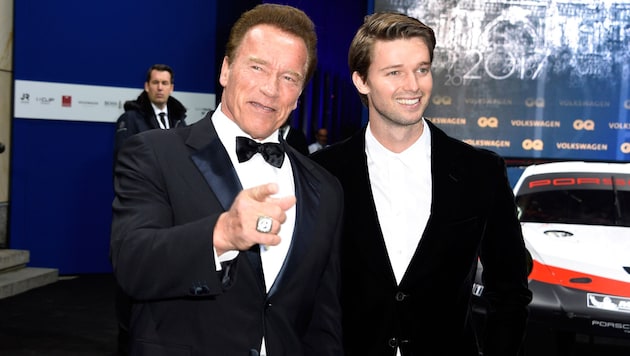 Arnold Schwarzenegger with son Patrick Schwarzenegger at the GQ Men of the Year Awards 2017 at the Komische Oper Berlin (Bild: www.PPS.at)