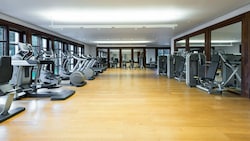 Das noble Fitnessstudio (Symbolbild) wurde regelmäßig von dem oder den Unbekannten heimgesucht. (Bild: ©poplasen - stock.adobe.com)