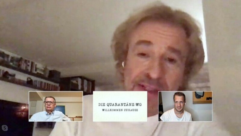 Thomas Gottschalk zusammen mit Moderatorin Laura Karasek, Günther Jauch (l.) und Oliver Pocher (r.) in „Die Quarantäne-WG“ (Bild: RTL/TVNOW)