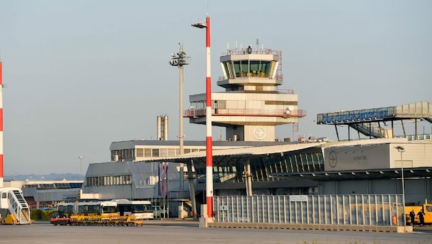 Der Linien- und Charter-Flug-Verkehr am Linzer Flughafen ist bis auf weiteres eingestellt. (Bild: Harald Dostal)