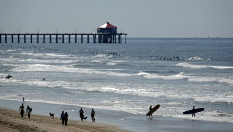 Der Huntington Beach in Kalifornien am 28. März 2020 (Bild: Michael Heiman/Getty Images/AFP)