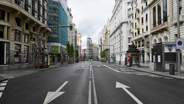 Leere Straßen auch in Spaniens Hauptstadt Madrid (Bild: AFP)