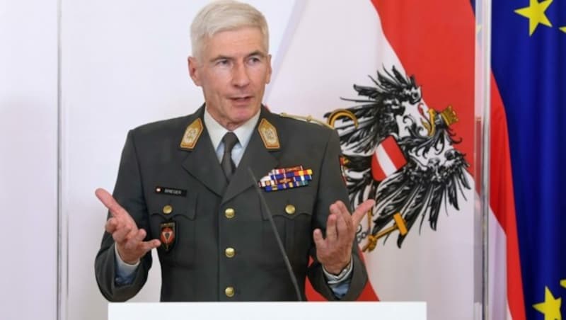 Generalstabschef Robert Brieger (Bild: APA/HELMUT FOHRINGER)