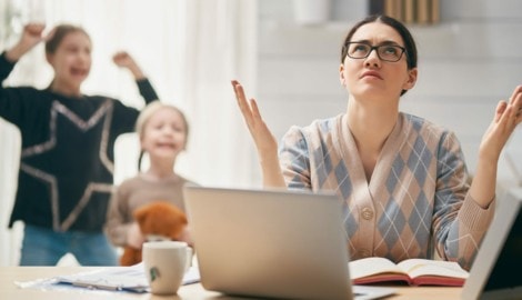 Von der „Arbeitspflicht“ ausnehmen möchte der ÖVP-Wirtschaftsminister lediglich jene, die ...