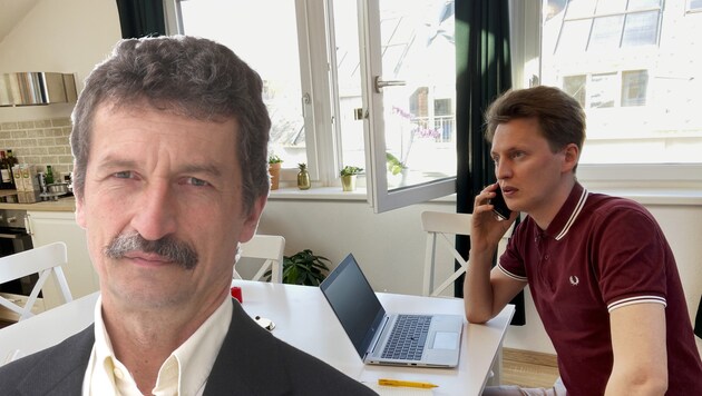 "Krone"-Redakteur Christoph Laible führte ein Interview mit Kommunikationswissenschaftler Josef Trappel. Auch die Journalisten arbeiten im Home-Office. (Bild: Josef Trappel, Michaela Steger)