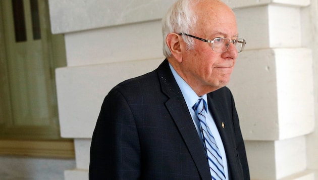 Der linksgerichtete US-Senator aus Vermont, Bernie Sanders, zieht sich endgültig aus Rennen um die Präsidentschaft zurück. (Bild: AP)