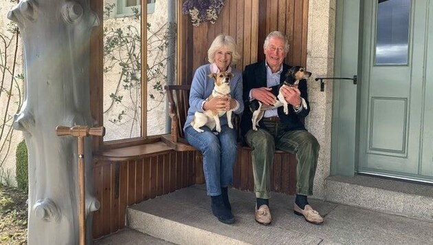Prinz Charles und seine Camilla teilten dieses Foto anlässlich ihres 15. Hochzeitstages. (Bild: twitter.com/clarencehouse)